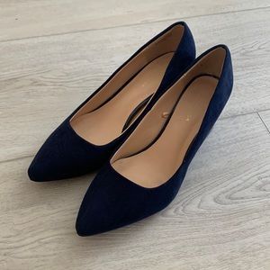 Ann Taylor Factory navy suede heels!